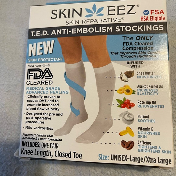 Skin EEZ Accessories - White Compression Socks! Size L/XL. NWT!